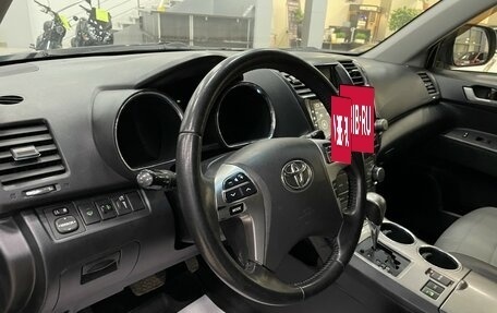 Toyota Highlander III, 2013 год, 2 307 000 рублей, 13 фотография