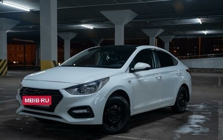 Hyundai Solaris II рестайлинг, 2018 год, 1 000 000 рублей, 2 фотография