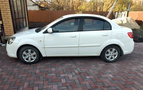 KIA Rio II, 2011 год, 600 000 рублей, 1 фотография