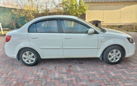 KIA Rio II, 2011 год, 600 000 рублей, 2 фотография