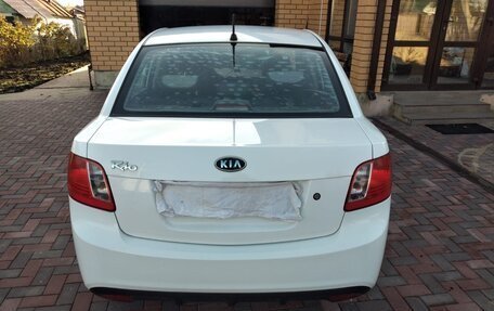 KIA Rio II, 2011 год, 600 000 рублей, 3 фотография