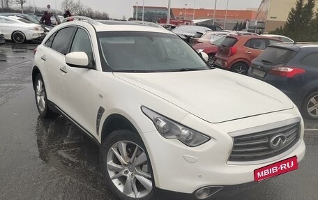 Infiniti FX II, 2012 год, 1 800 000 рублей, 1 фотография