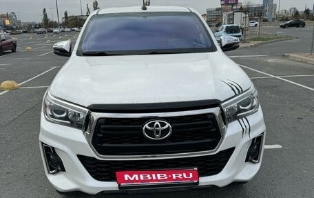 Toyota Hilux VIII, 2018 год, 3 550 000 рублей, 1 фотография