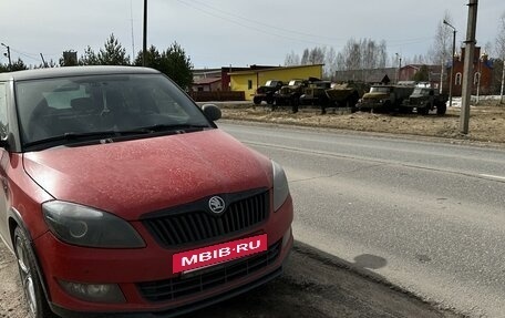 Skoda Fabia II, 2013 год, 830 000 рублей, 2 фотография