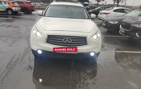 Infiniti FX II, 2012 год, 1 800 000 рублей, 8 фотография