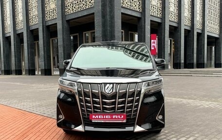 Toyota Alphard III, 2019 год, 5 530 000 рублей, 2 фотография