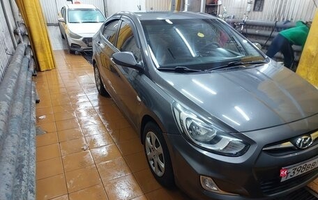 Hyundai Solaris II рестайлинг, 2014 год, 860 000 рублей, 7 фотография