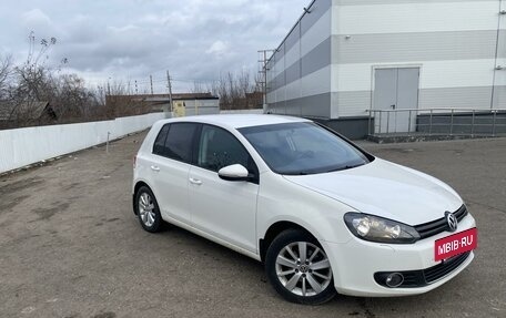 Volkswagen Golf VI, 2011 год, 900 000 рублей, 3 фотография