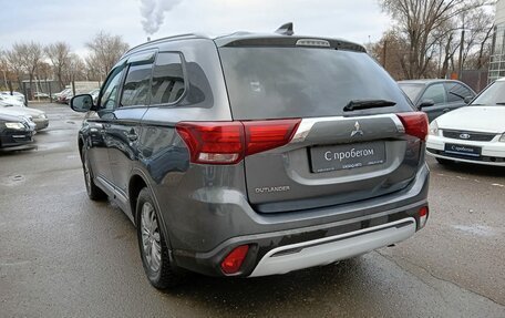 Mitsubishi Outlander III рестайлинг 3, 2021 год, 2 550 000 рублей, 3 фотография