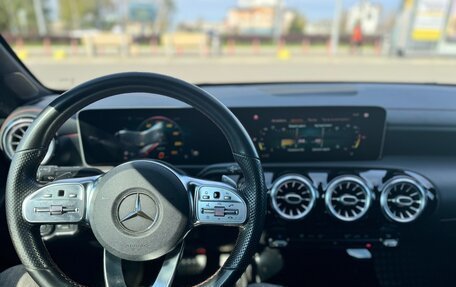 Mercedes-Benz CLA, 2019 год, 2 500 000 рублей, 19 фотография