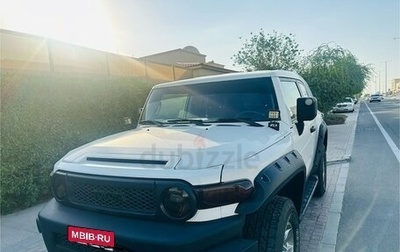 Toyota FJ Cruiser, 2013 год, 7 880 000 рублей, 1 фотография