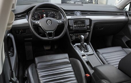 Volkswagen Passat B8 рестайлинг, 2016 год, 2 399 000 рублей, 6 фотография