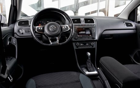 Volkswagen Polo VI (EU Market), 2019 год, 1 499 000 рублей, 6 фотография