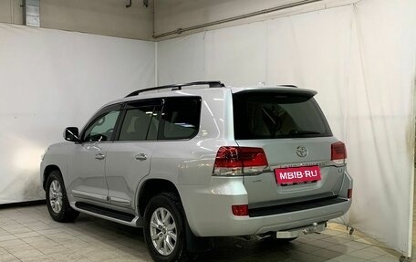 Toyota Land Cruiser 200, 2017 год, 7 150 000 рублей, 7 фотография