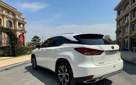 Lexus RX IV рестайлинг, 2021 год, 4 239 000 рублей, 8 фотография