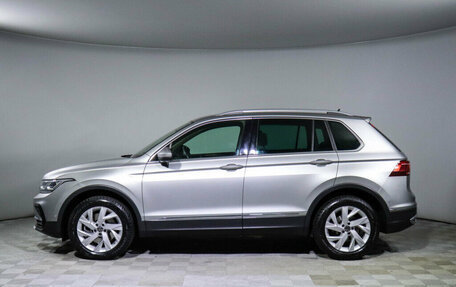 Volkswagen Tiguan II, 2021 год, 3 670 000 рублей, 8 фотография