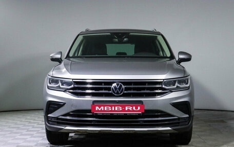 Volkswagen Tiguan II, 2021 год, 3 670 000 рублей, 2 фотография