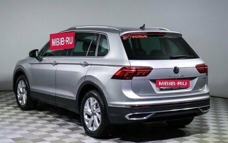 Volkswagen Tiguan II, 2021 год, 3 670 000 рублей, 7 фотография