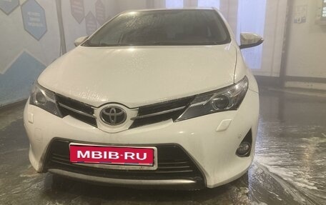 Toyota Auris II, 2013 год, 1 500 000 рублей, 1 фотография