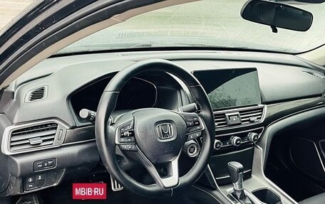 Honda Accord IX рестайлинг, 2022 год, 2 300 000 рублей, 7 фотография