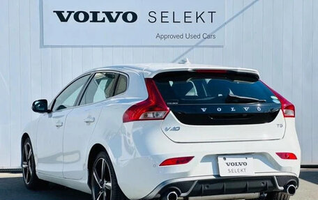 Volvo V40 II рестайлинг, 2015 год, 1 250 000 рублей, 11 фотография