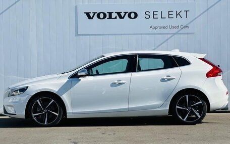 Volvo V40 II рестайлинг, 2015 год, 1 250 000 рублей, 9 фотография