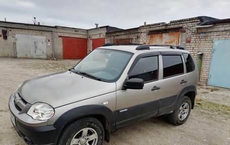 Chevrolet Niva I рестайлинг, 2012 год, 520 000 рублей, 1 фотография