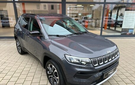 Jeep Compass II, 2022 год, 3 790 000 рублей, 2 фотография