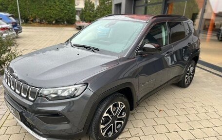 Jeep Compass II, 2022 год, 3 790 000 рублей, 5 фотография