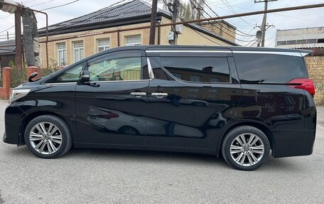 Toyota Alphard III, 2017 год, 4 150 000 рублей, 3 фотография