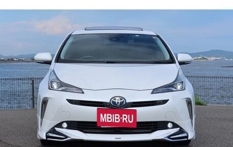 Toyota Prius IV XW50, 2021 год, 1 540 000 рублей, 2 фотография