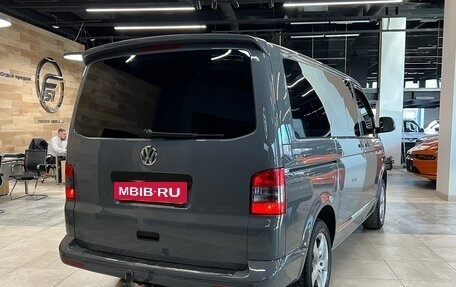 Volkswagen Transporter T5 рестайлинг, 2014 год, 2 400 000 рублей, 6 фотография