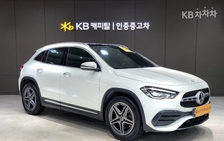 Mercedes-Benz GLA, 2020 год, 3 300 000 рублей, 3 фотография