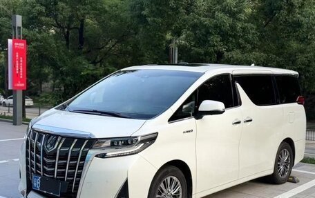 Toyota Alphard III, 2020 год, 8 615 845 рублей, 3 фотография