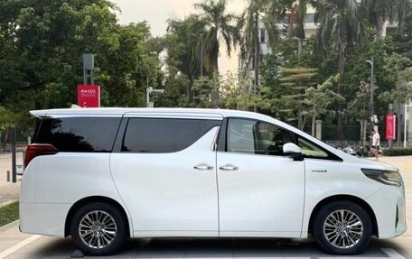 Toyota Alphard III, 2020 год, 8 615 845 рублей, 4 фотография