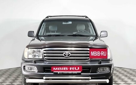 Toyota Land Cruiser 100 рестайлинг 2, 2005 год, 1 999 000 рублей, 2 фотография