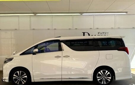 Toyota Alphard III, 2021 год, 7 фотография