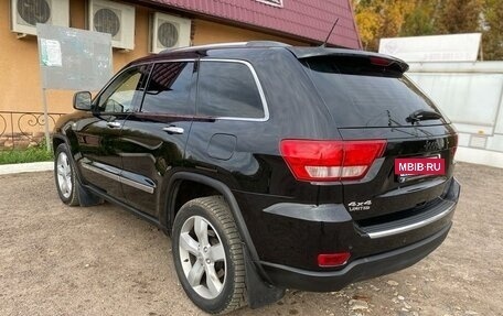 Jeep Grand Cherokee, 2011 год, 2 080 000 рублей, 2 фотография