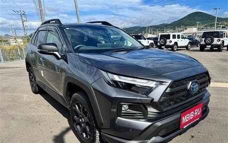 Toyota RAV4, 2024 год, 5 105 000 рублей, 3 фотография