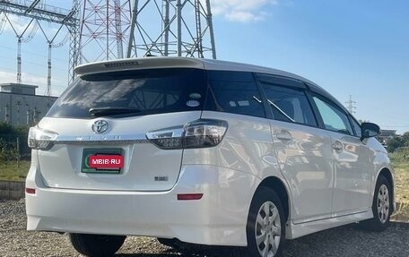 Toyota Wish II, 2017 год, 1 240 000 рублей, 7 фотография