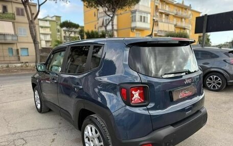 Jeep Renegade I рестайлинг, 2023 год, 3 160 000 рублей, 3 фотография