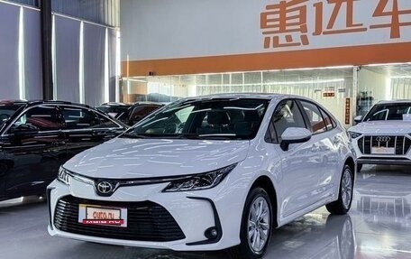 Toyota Corolla, 2024 год, 2 460 000 рублей, 1 фотография