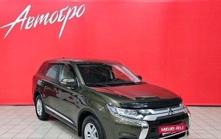 Mitsubishi Outlander III рестайлинг 3, 2018 год, 2 090 000 рублей, 7 фотография