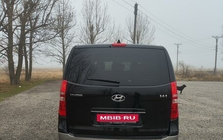 Hyundai H-1 II рестайлинг, 2018 год, 3 570 000 рублей, 3 фотография