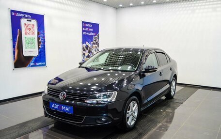 Volkswagen Jetta VI, 2012 год, 998 000 рублей, 2 фотография