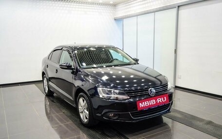 Volkswagen Jetta VI, 2012 год, 998 000 рублей, 4 фотография