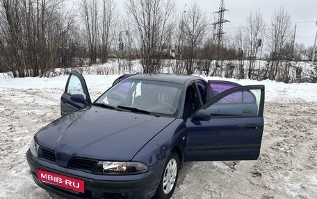 Mitsubishi Carisma I, 2002 год, 250 000 рублей, 3 фотография