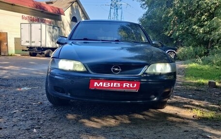 Opel Vectra B рестайлинг, 2000 год, 134 000 рублей, 2 фотография