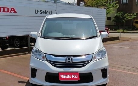 Honda Freed I, 2016 год, 750 000 рублей, 2 фотография