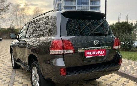 Toyota Land Cruiser 200, 2009 год, 2 850 000 рублей, 6 фотография